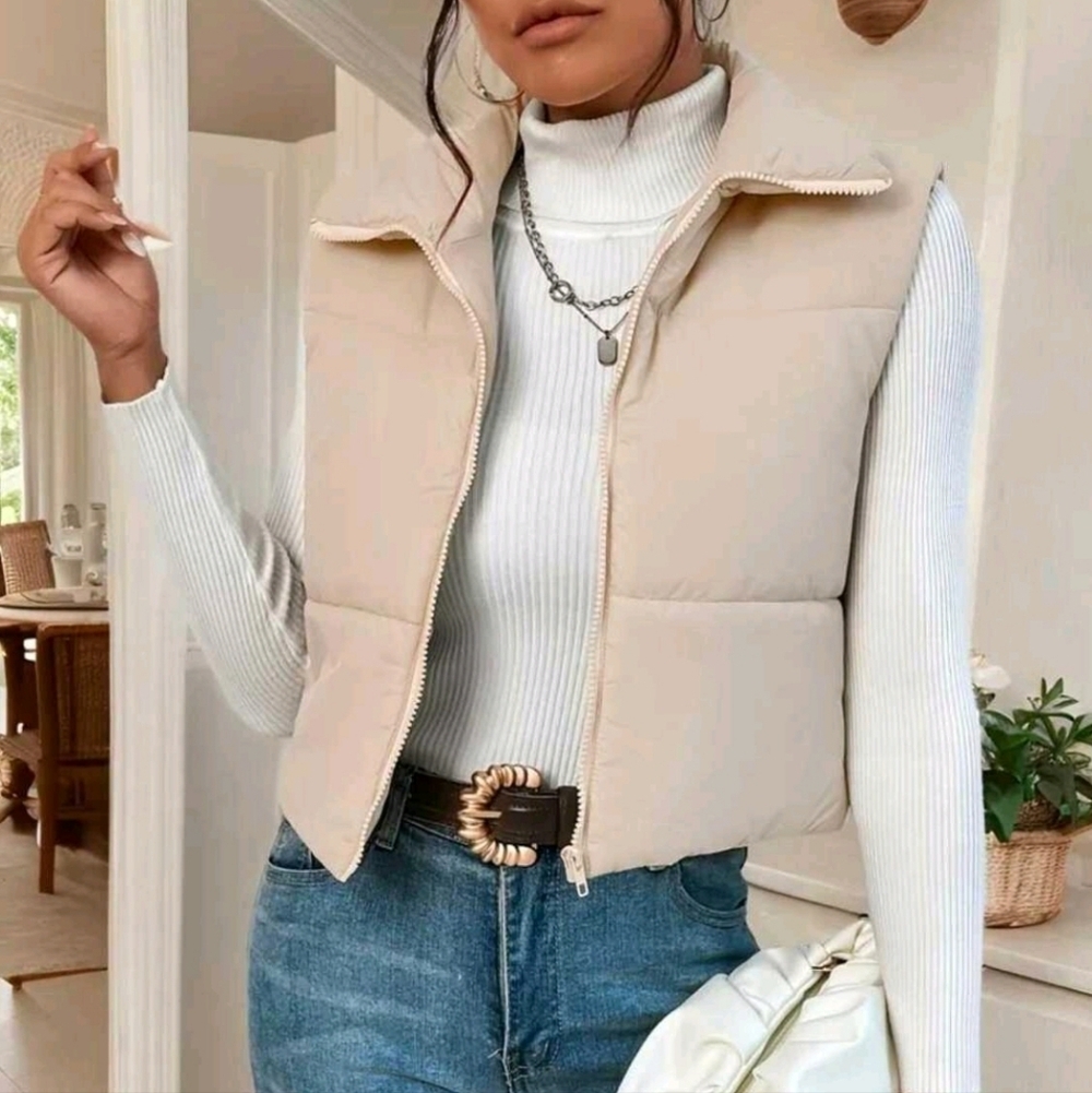 Women's Beige Cream Puffer Vest (CROPPED) Size Medium 2/$15 - Picture 3 of 5